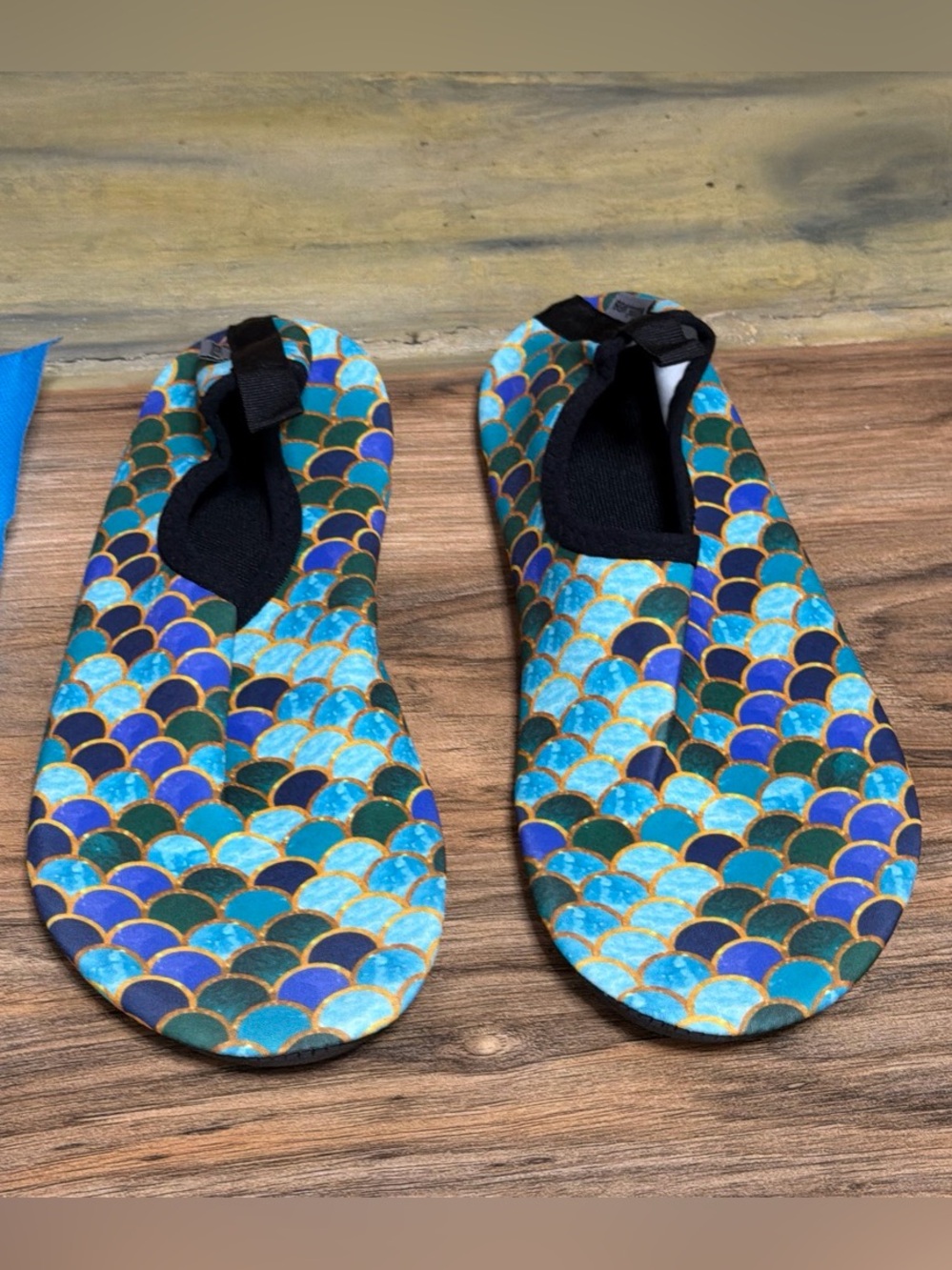 Women's Mermaid-Scale Aqua Slip-On Water Shoes- Turquoise Blue Sz W=9/10 M=7/8